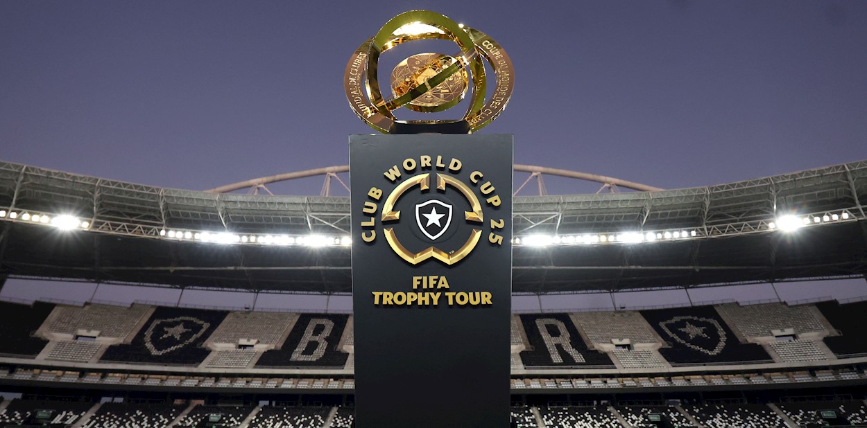 Troféu da Copa do Mundo de Clubes no Nilton Santos