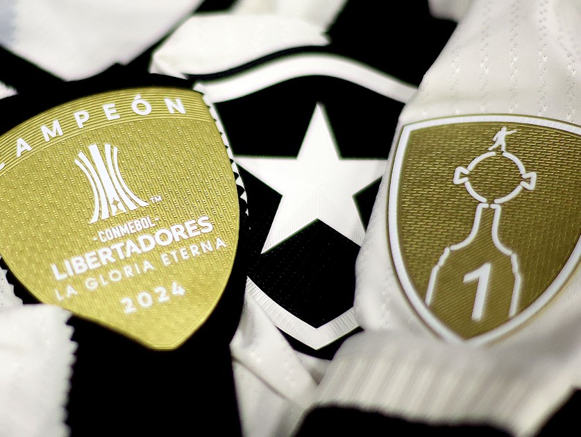 Adversário e chaveamento