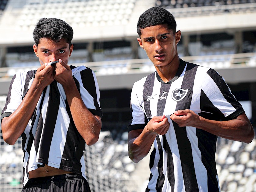 Novos reforços para a base