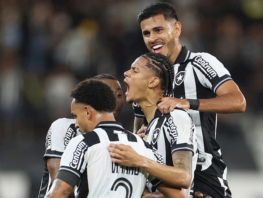 Botafogo 4 x 1 RB Bragantino