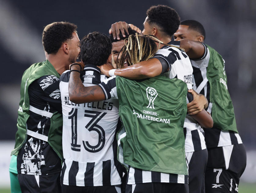 BOTAFOGO 3 X 0 INDEPENDIENTE PETROLERO