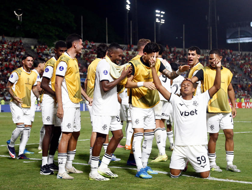 CARACAS 1 X 3 BOTAFOGO