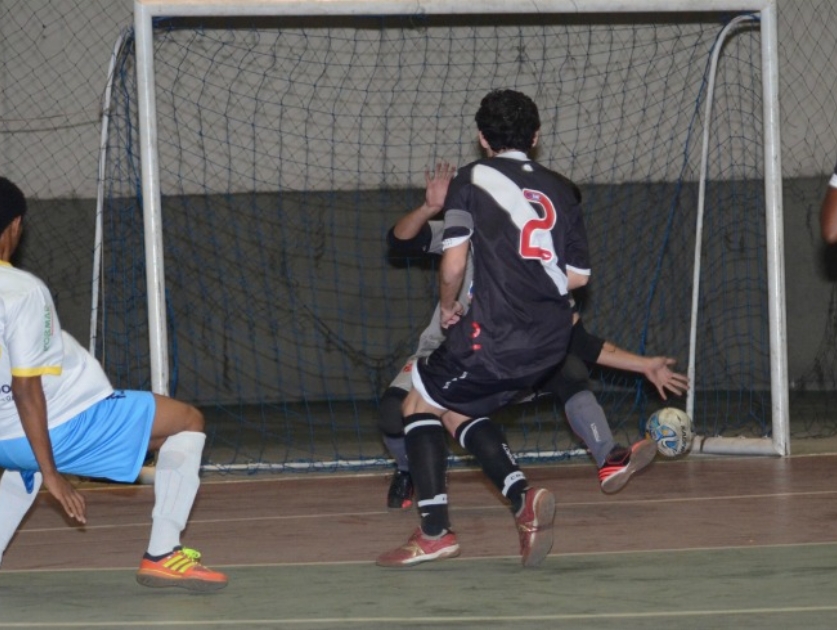 Vitória no clássico