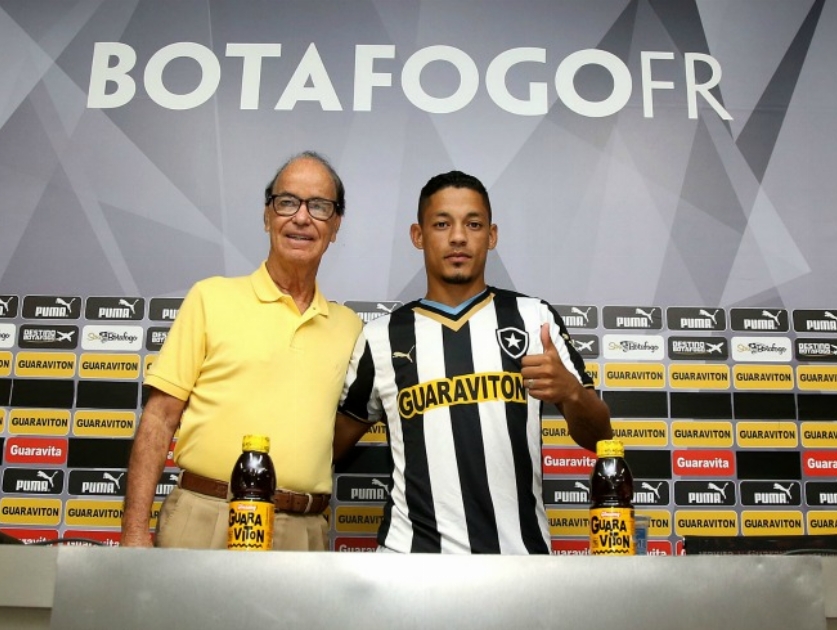 Prazer, Tomas Bastos