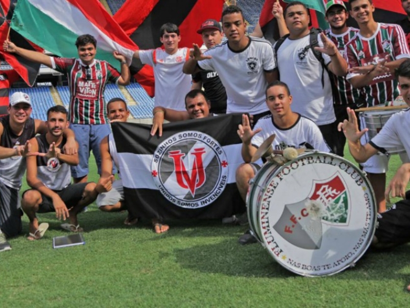 Karaokê das torcidas