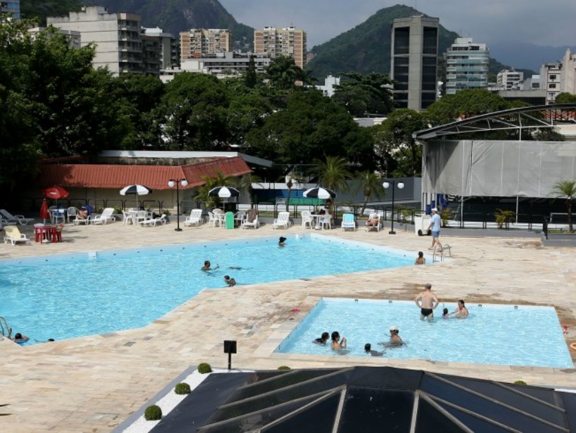 Funcionamento do clube - Feriados