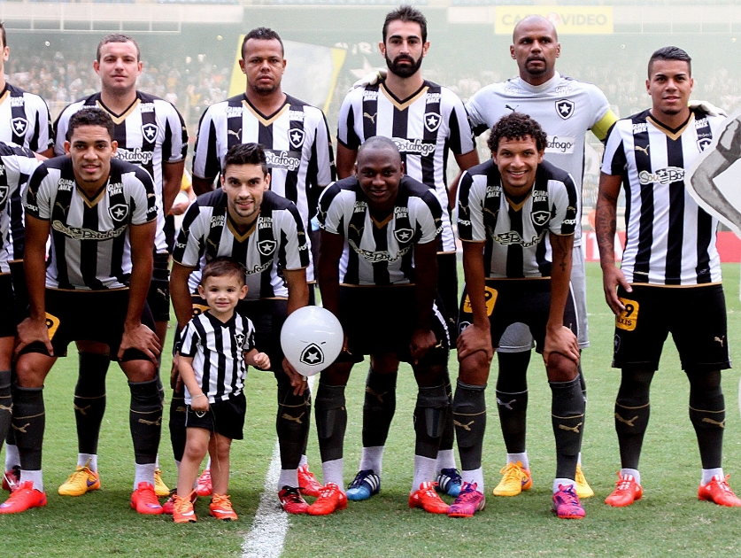 Tudo por Nilton Santos