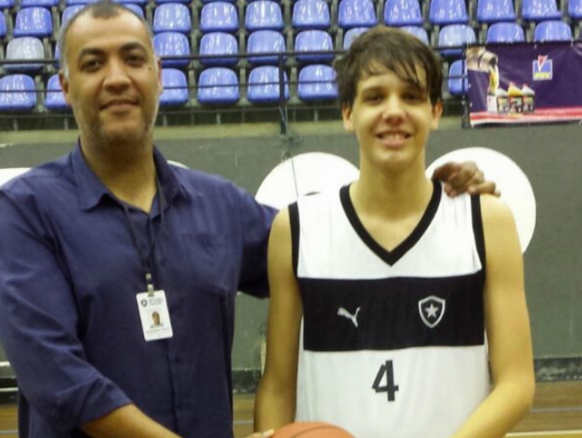 Reforço no basquete