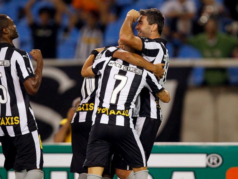 Botafogo 4 x 0 Atlético-GO