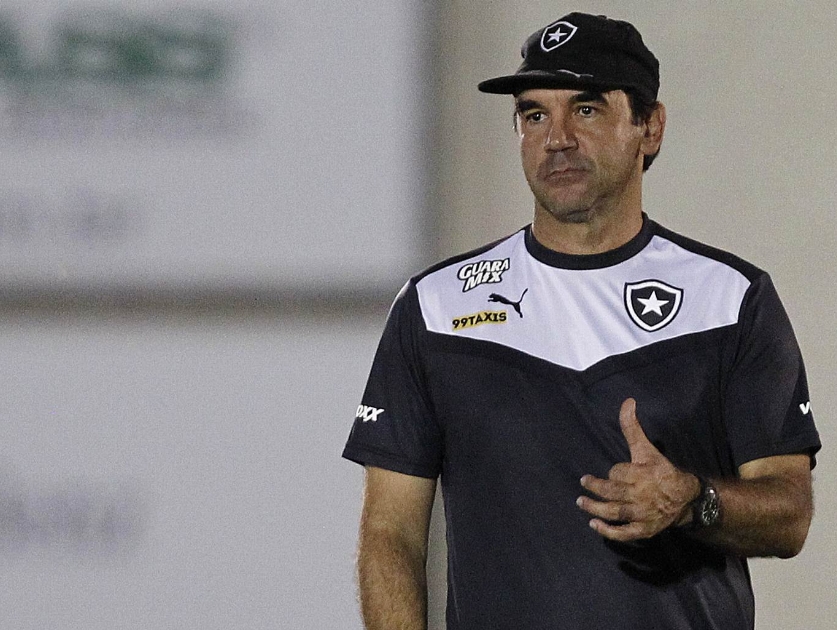 Por cima dos obstáculos