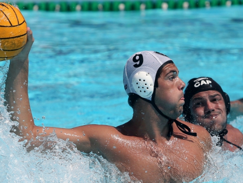 No caminho do título