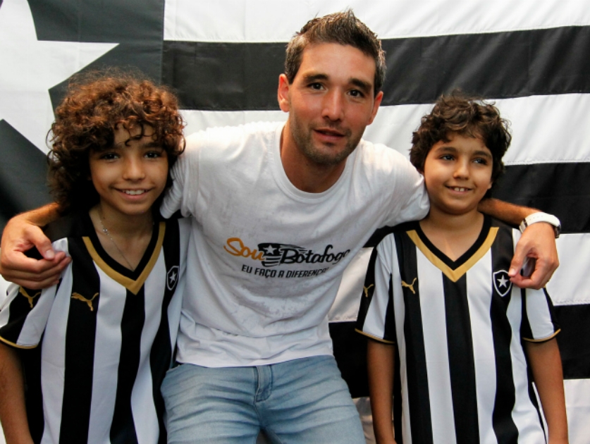 Nas graças da criançada