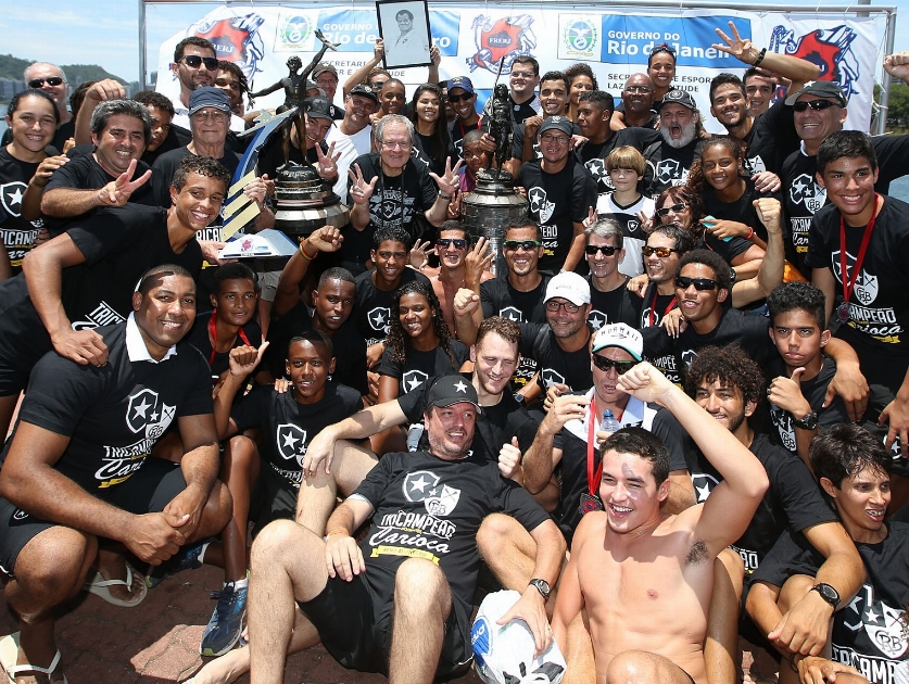 TRICAMPEÃO ESTADUAL DE REMO