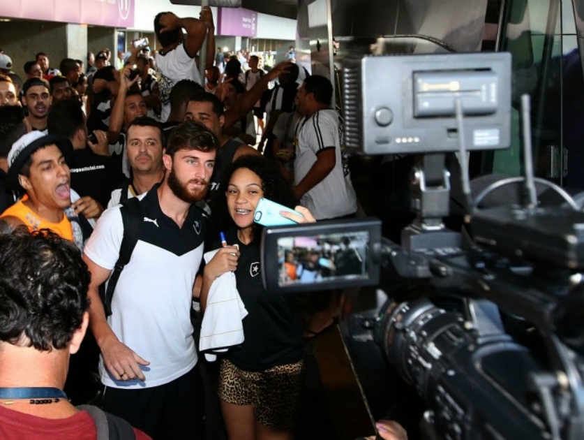 Nos braços da torcida