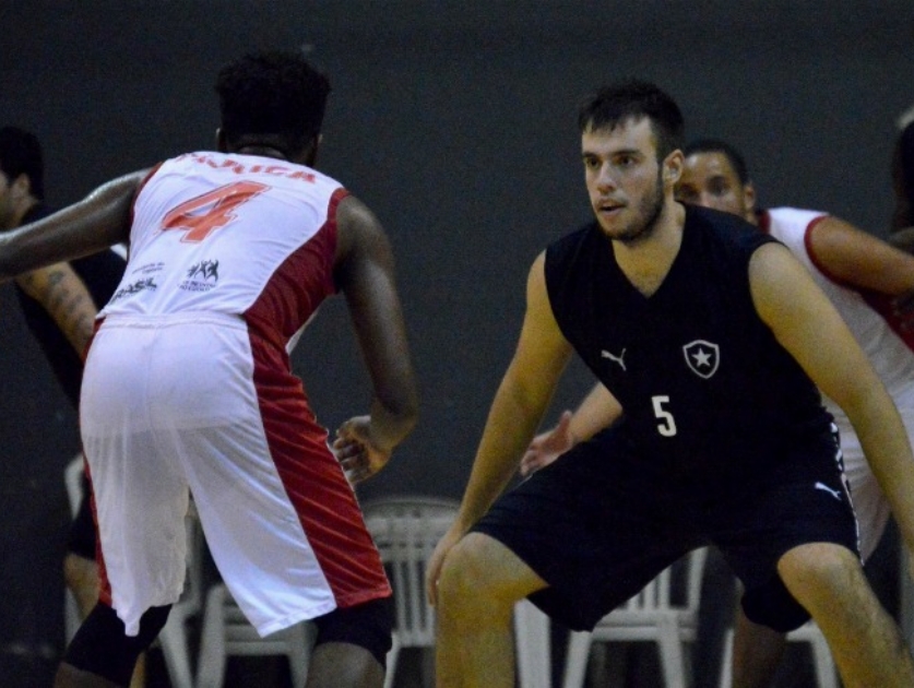 Firme em busca do bi