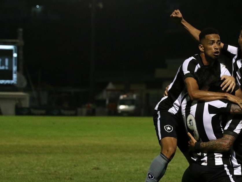 Botafogo 3 x 3 Flamengo