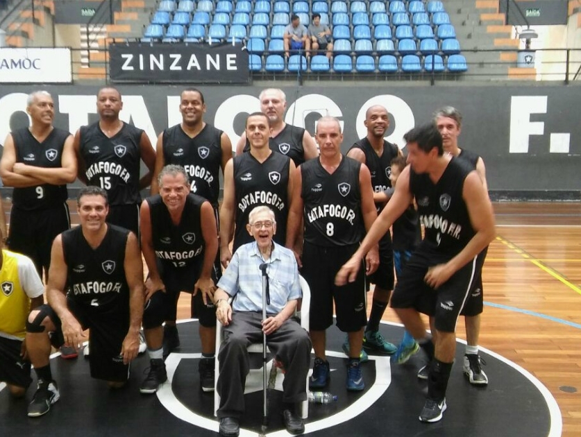 Bicampeão antecipado!