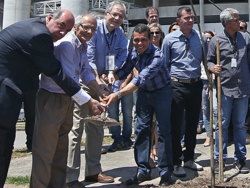 O Rio Planta, o Botafogo Cuida