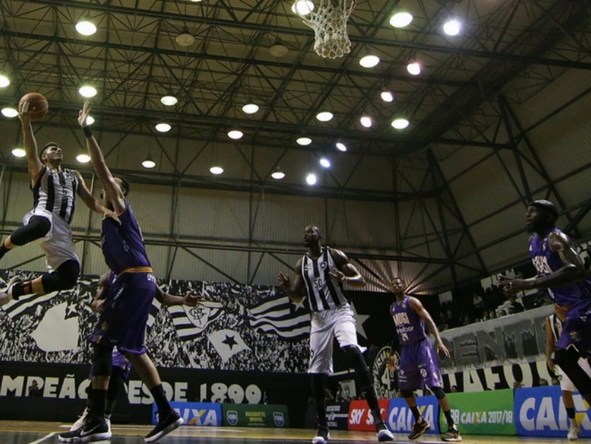 Botafogo 75 x 80 Mogi 