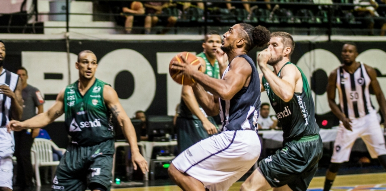 Botafogo 60 x 77 Bauru