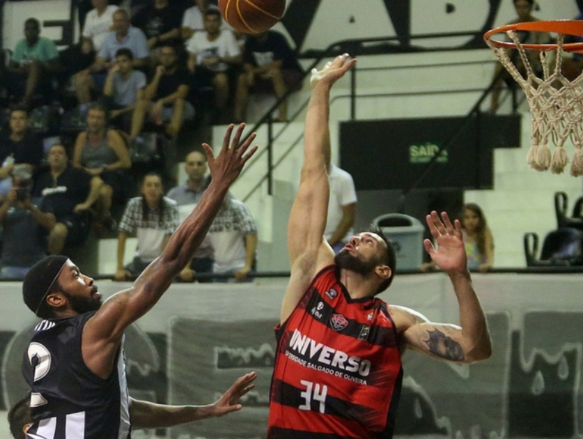 Botafogo 94 x 74 Vitória