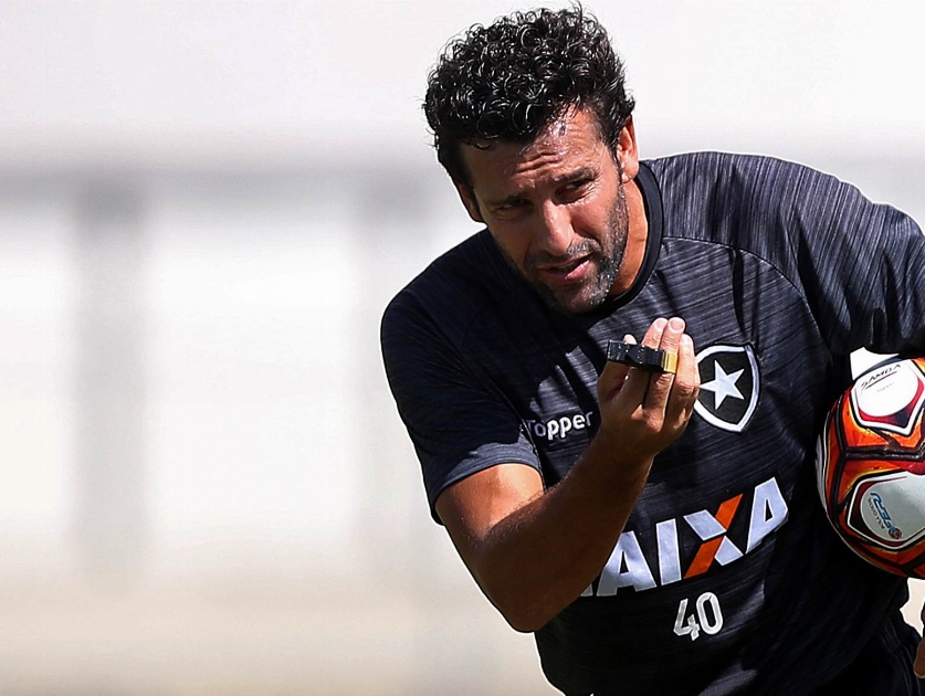 Com o apoio do grupo