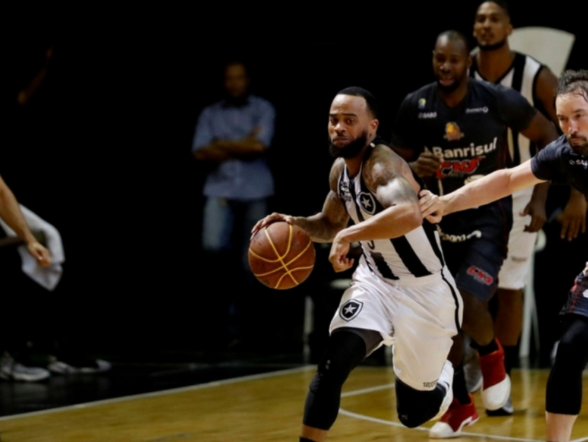 Botafogo 76 x 67 Caxias