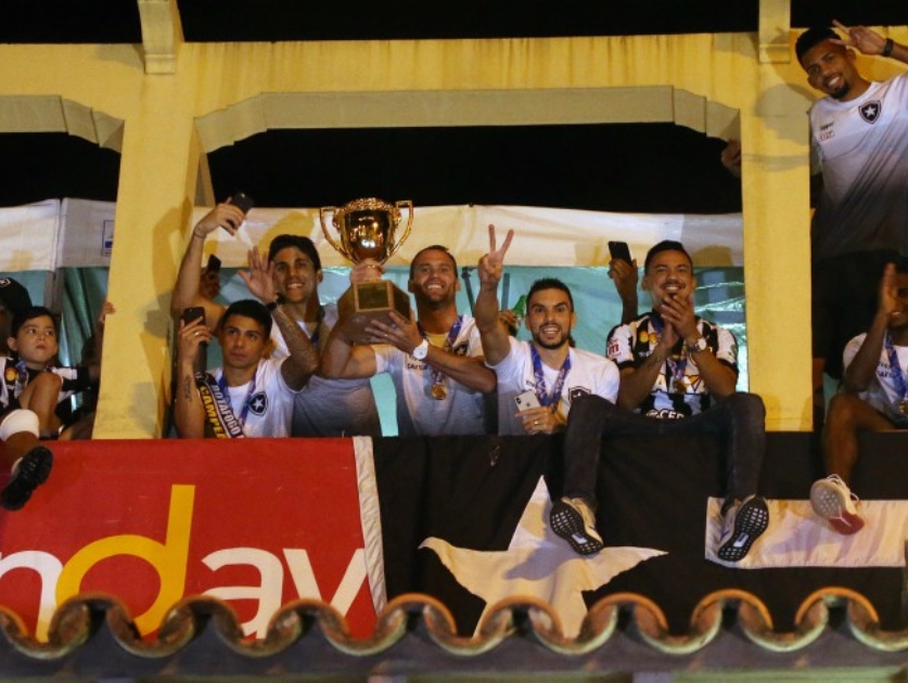 Comemoração sem fim