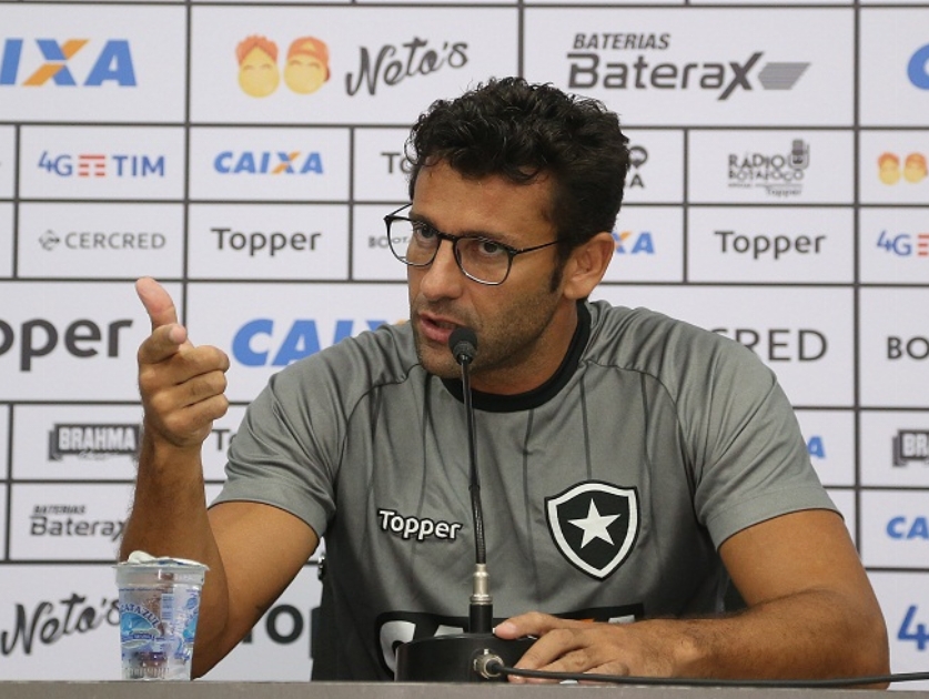 Pela vitória em casa