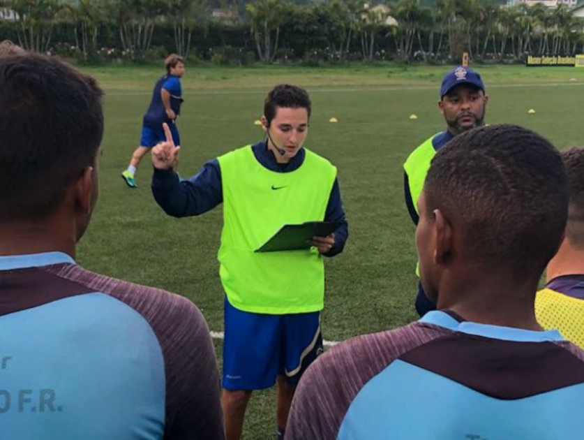  Troca de conhecimentos