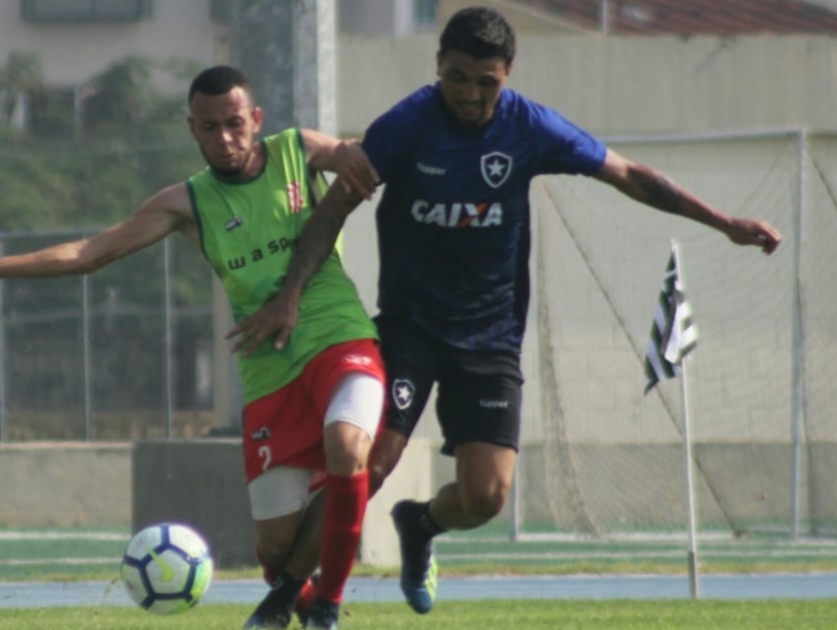 Vitória em jogo-treino