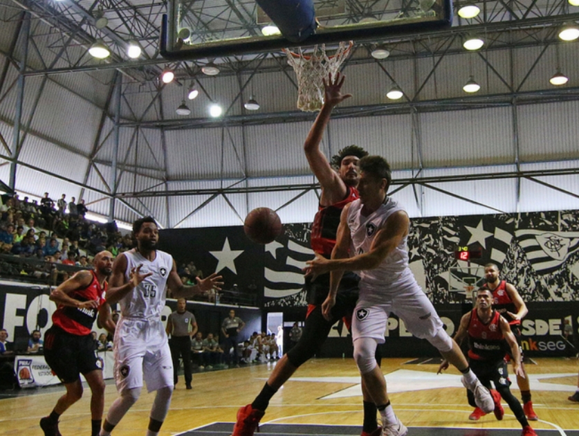 Por um jogo cirúrgico