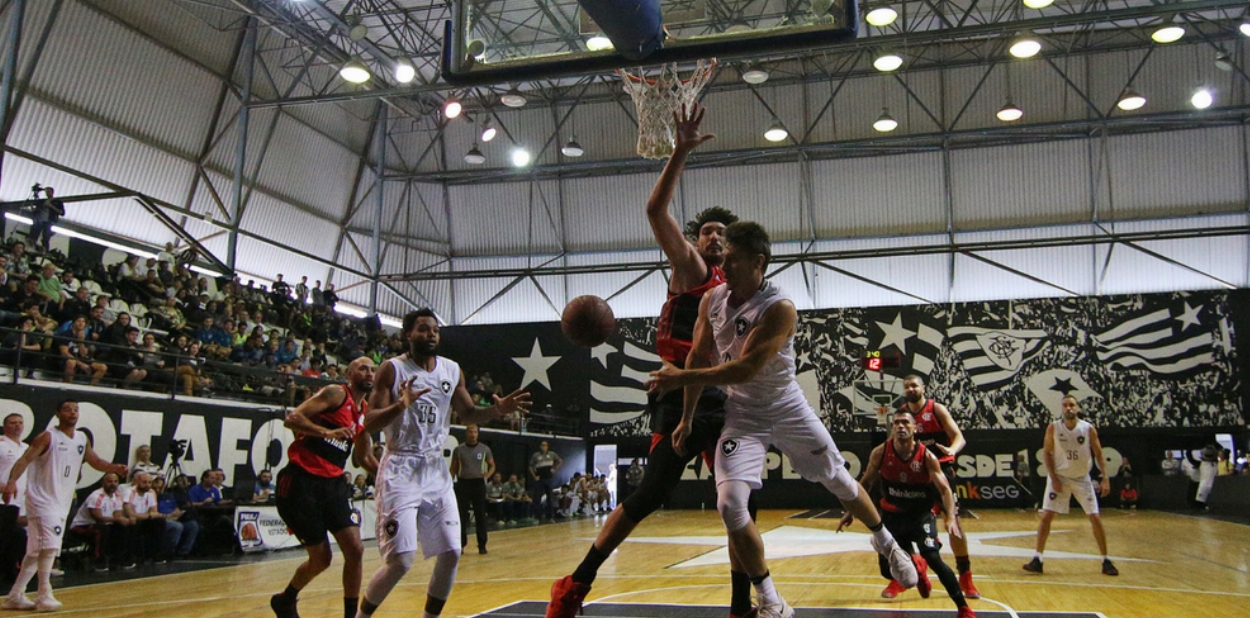 Por um jogo cirúrgico