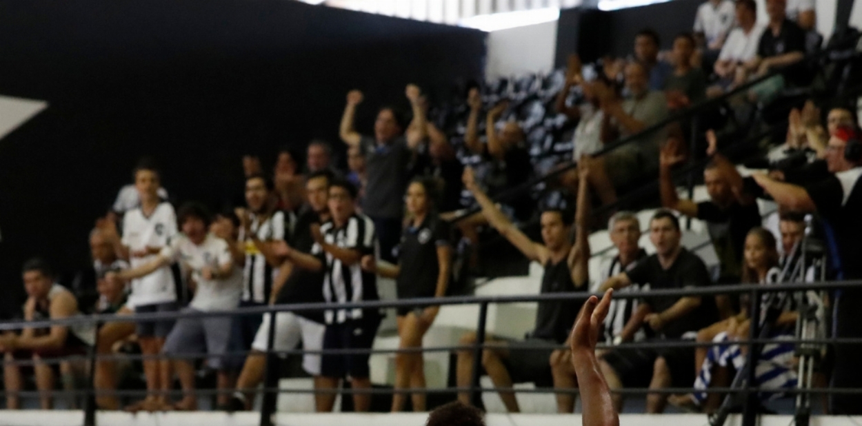 Basquete: Botafogo x Vasco