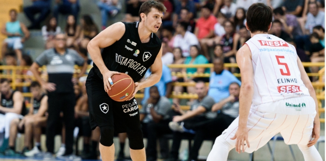 Franca 74 x 77 Botafogo