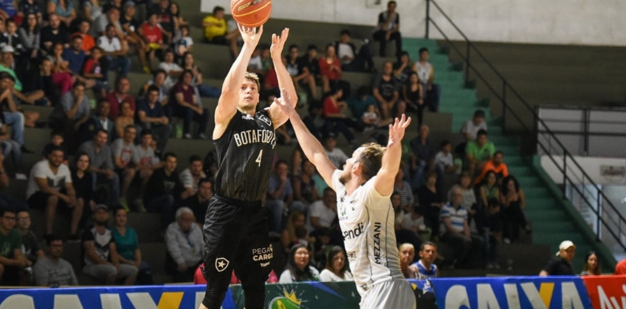 Bauru 82 x 63 Botafogo