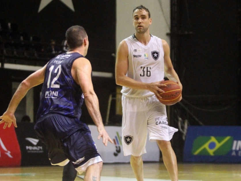 Botafogo 84 x 74 São José