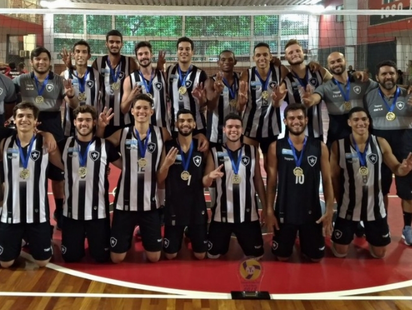 Tricampeão estadual