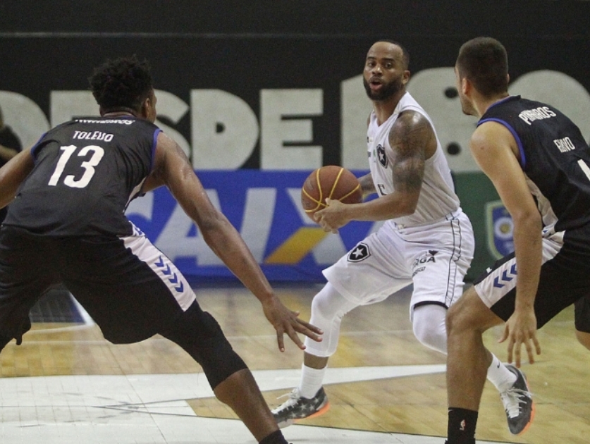 Botafogo 76 x 91 Pinheiros