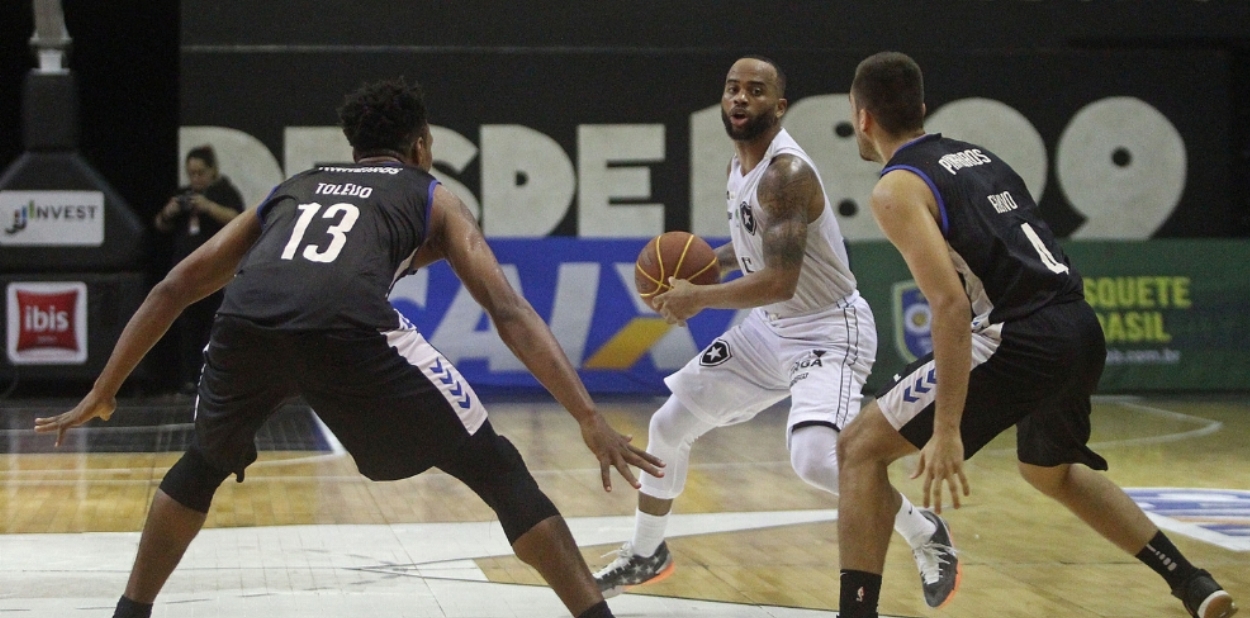 Botafogo 76 x 91 Pinheiros