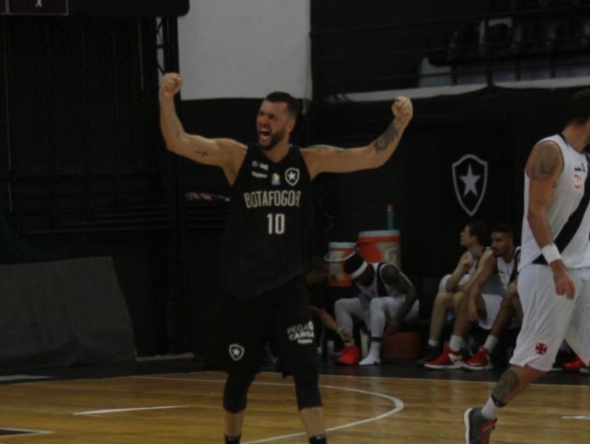 Botafogo 79 x 74 Vasco