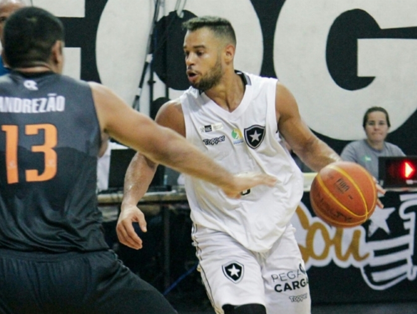 Botafogo 79 x 65 Brasília 