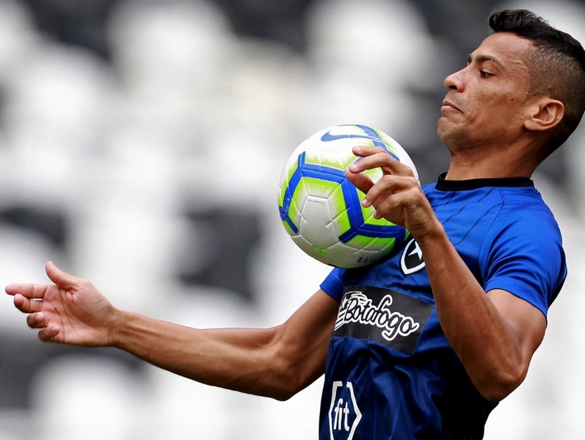 Pela classificação