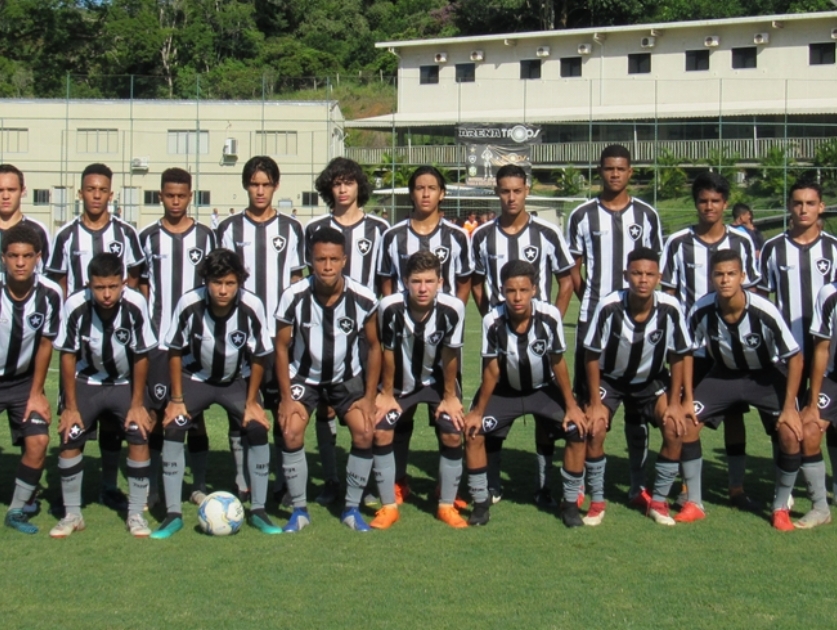 Nike Premier Cup Sub-15