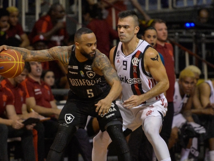 Flamengo 81 x 69 Botafogo