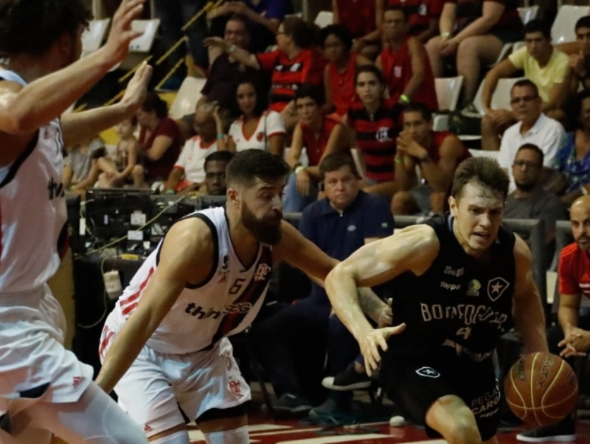 Flamengo 77 x 81 Botafogo