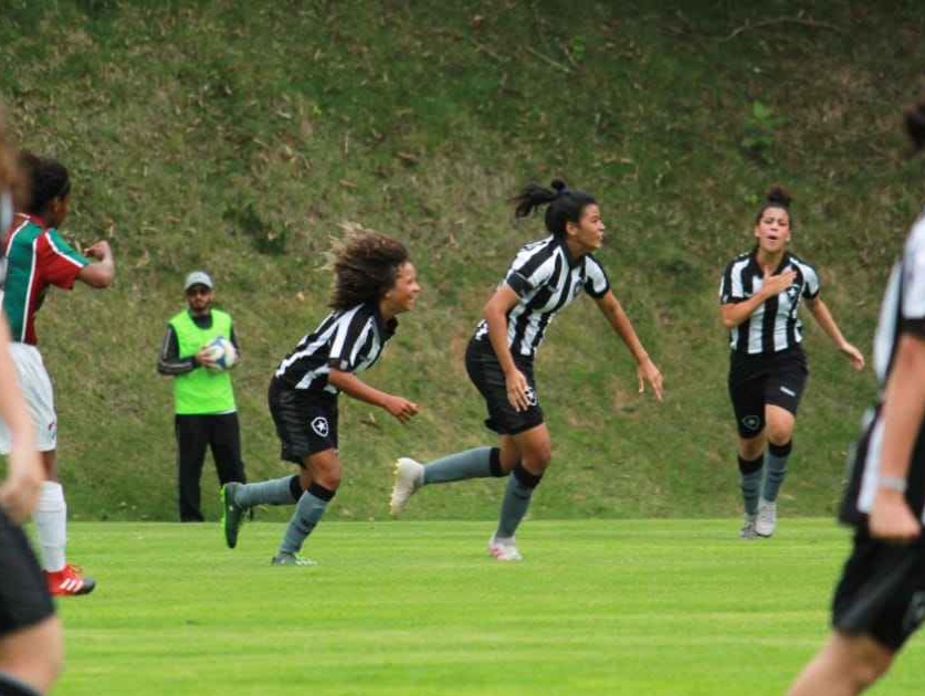 Futebol feminino sub-18