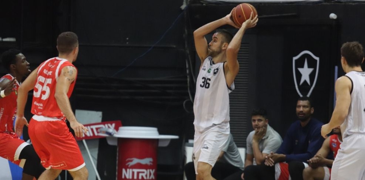 Botafogo 85 x 79 Pato