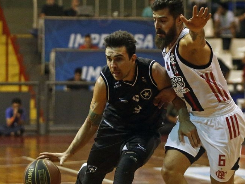 Flamengo 81 x 72 Botafogo