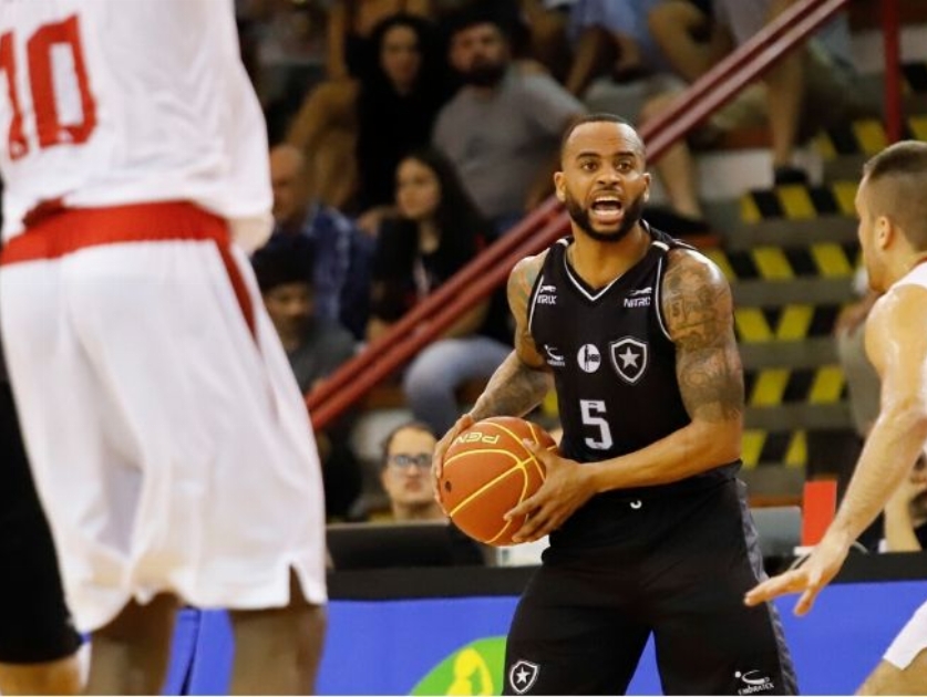 Paulistano 73 x 72 Botafogo